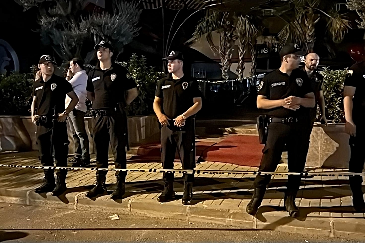 Denizli'de alacak verecek kavgası silahlı çatışmaya döndü: Çok sayıda ölü ve yaralı var