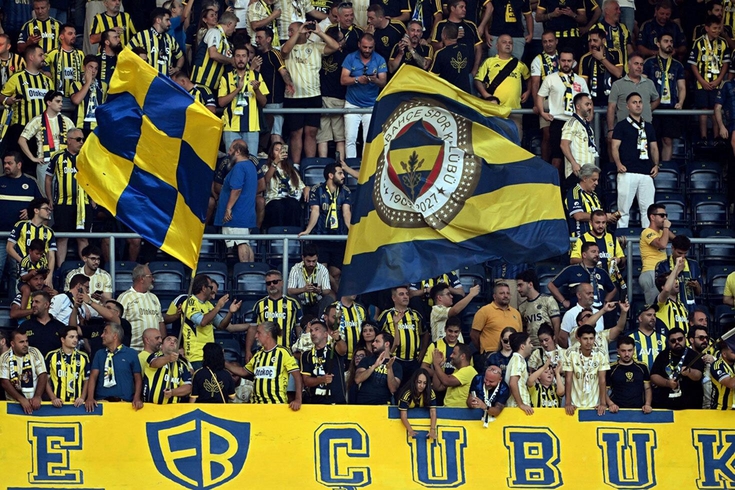 Derbide kahreden ölüm! Fenerbahçe ve Beşiktaş'tan peş peşe açıklama
