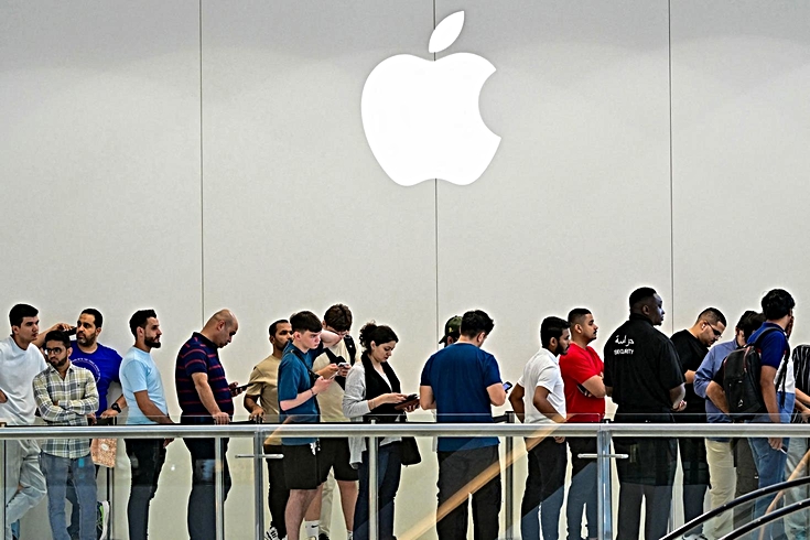 Apple lansmanı bitirdi, herkes aynı şeyi sordu: iPhone 18 nerede?