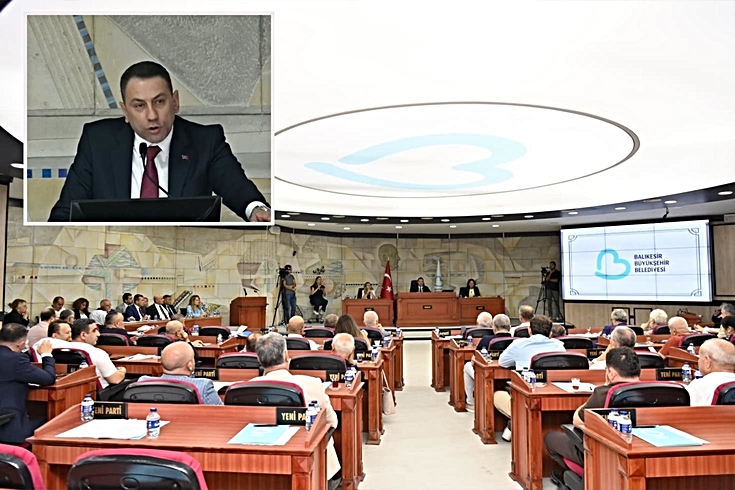 Balıkesir'de CHP'den kopan isimler Başkan Akın'ı eleştirince AK Parti'nin diline düştü