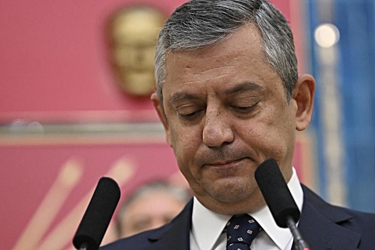 Kulisleri sallayacak iddia! İşte Yeni Parti'ye düşünülen alternatif isim