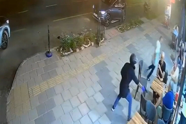 Mersin'de ofis ve iş yerlerine silahlı saldırı: 4 şüpheli tutuklandı, kurşunlama anı kamerada