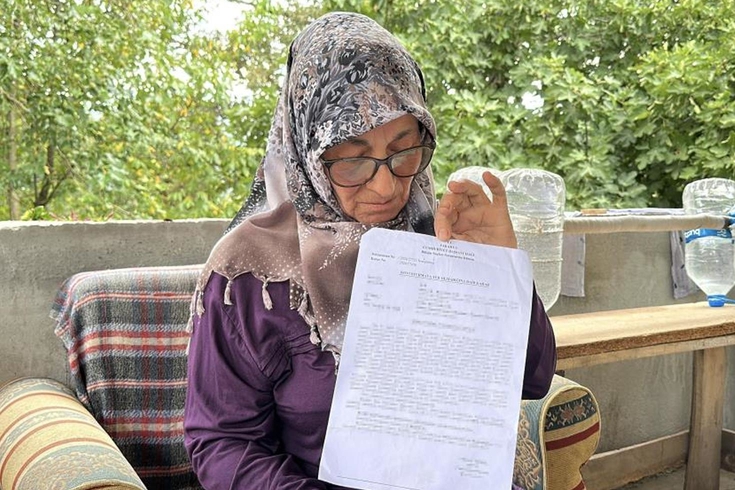 3 kızını da evlatlıktan reddetmek istiyor: Beni soyup soğana çevirdiler