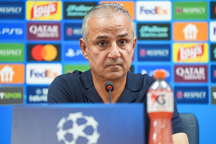 Fenerbahçe'de taşlar yerinden oynuyor! 4 isim kulübeye
