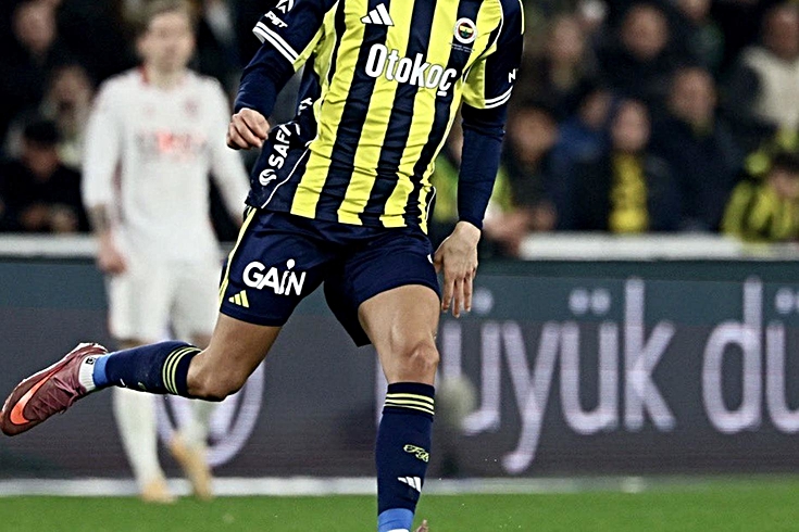 Menisküsü yırtıldı! Fenerbahçe'nin yıldızı 2 ay yok
