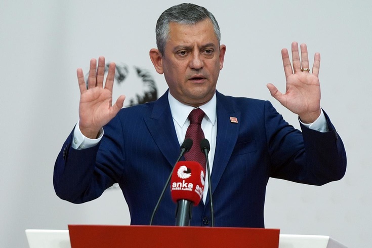 Özgür Özel: Yeni Parti'yi birinci parti yapamazsam görevi bırakacağım