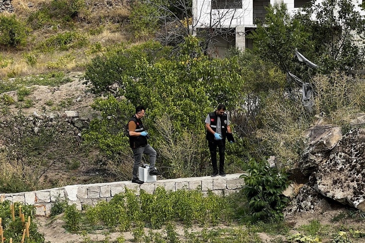 Kayseri'de babasının kucağındaki 3 yaşındaki Kaan'ın başına kaya düştü! Minik çocuk kurtarılamadı