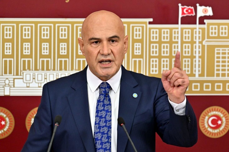 İYİ Partili Turhan Çömez'den Fatma Betül Sayan Kaya iddiası: 5 ayda 2 milyar TL'den fazla kazandı