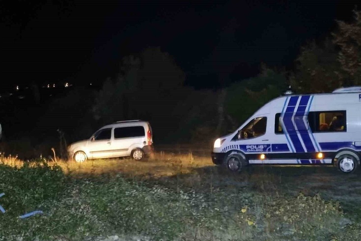 Sinop'ta iki polisin bulunduğu tekne alabora oldu! Biri hayatını kaybetti, diğeri aranıyor