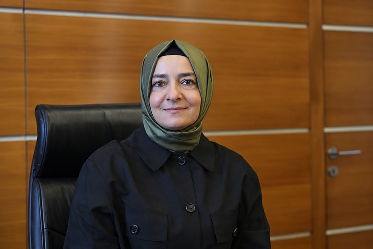 Gazeteci İsmail Kılıçarslan'dan Fatma Betül Sayan Kaya'ya zehir zemberek sözler: 165 milyon lirayı nereden buldun?