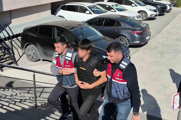 Eskişehir'de kendisine bakan amcasını vurarak öldüren 15 yaşındaki lise öğrencisi adliyeye sevk edildi