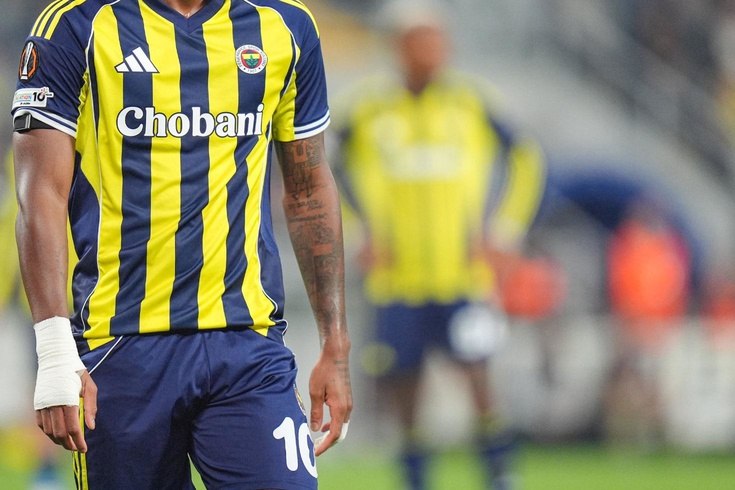 Fenerbahçe'nin yolladığı futbolcu tesislerde çırılçıplak geziyormuş