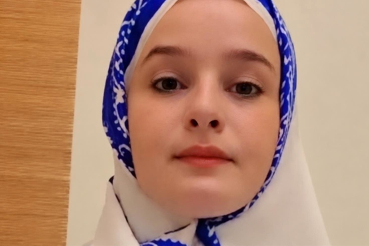 Azerbaycanlı sanatçı Roza İbadova’dan başörtülü öğrenciler için Aliyev’e çağrı