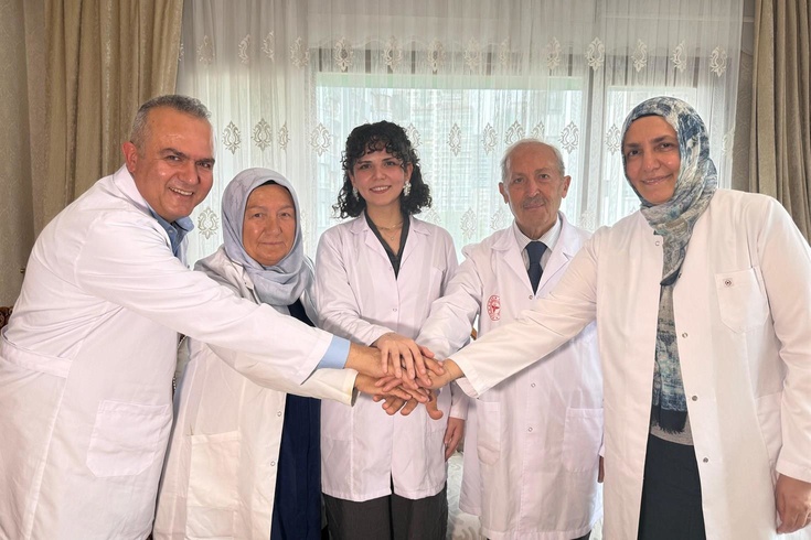 Ankara'da 4 kuşak hekim ailesi! Büyük dededen torununa uzanan doktorluk geleneği Ravza Zeynep'le sürüyor