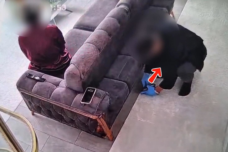 Bunu da gördük! Polisim dedi, arama kararı gösterdi, evden para çalıp ayrıldı