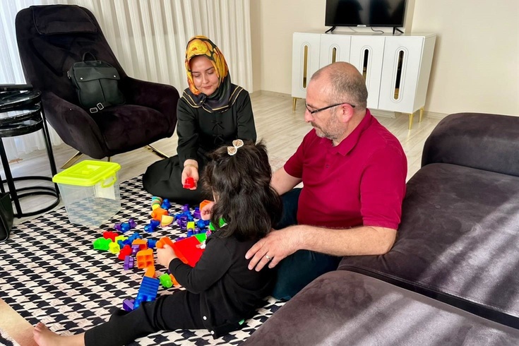 Koruyucu ailesi olduğu bebeğe 2 yaşında otizm teşhisi konuldu! Bedia Pişkin: Ömrümüz yettiğince bakacağız
