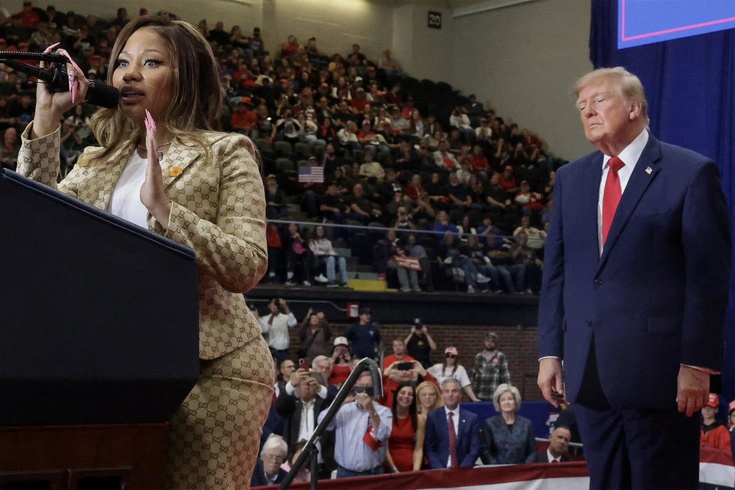 Trump'ı zora sokacak kare! Önce övgüler dizdi, sonra böyle yakalandı