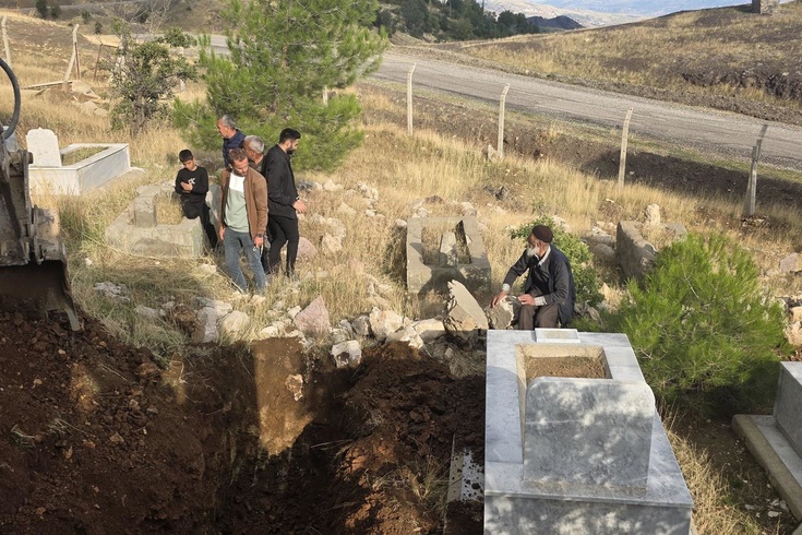Adıyaman'da 85 yaşındaki çiftçi, eşi ve kendisi için mezar kazdırdı! Gerekçesi duygulandırdı