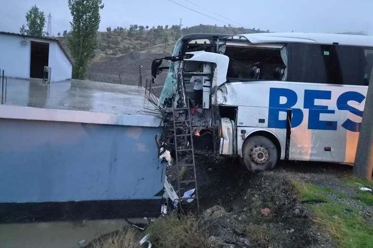 Şırnak’ta yolcu otobüsü ile TIR çarpıştı: 1 ölü, 14 yaralı