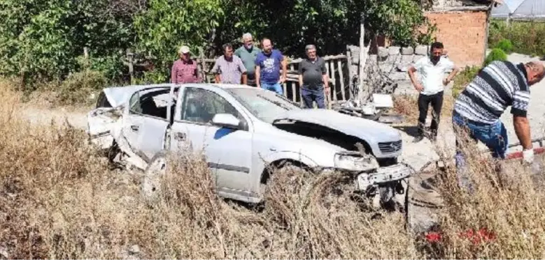 Bariyeri kaldırırken otomobiline çarpan trenin makinistine el sallayıp durdurmaya çalıştı (2)