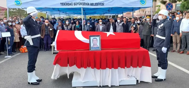 Silahlı saldırıda yaralanan bekçi Fırat Doğan, yeni dünyaya gelen çocuğunu kucağına alamadan şehit düştü