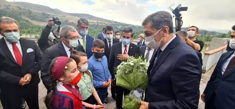 Son dakika haberi! Milli Eğitim Bakanı Ziya Selçuk Karabük'te