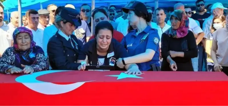 Mardin gündem haberi... ÇANAKKALE - Mardin'deki trafik kazasında şehit olan polis Yahya Ergin toprağa verildi