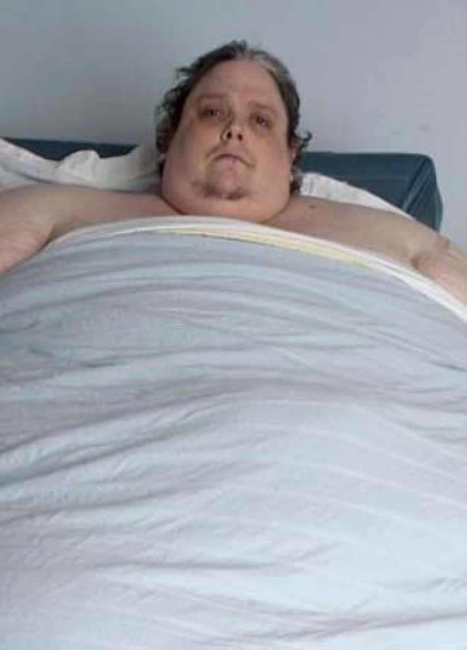 Самого жирного человека. Самый толстый человек в мире. Самый толстый человеевмире. Самый толстый человек Ив миира. Самый толстыйэ человек в мире.