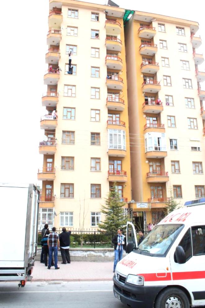 Liseli Kızın Ölüm Kalım Savaşı