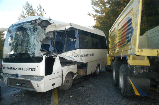 Orhaneli Nde Trafik Kazasi 7 Yarali Foto Galerisi