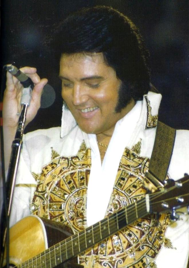 Elvis Presley FBI ajanı çıktı Foto Galerisi