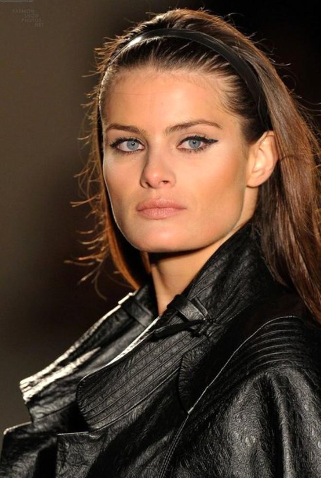 Isabeli Fontana. Brezilyalı modelin biyografisi 99
