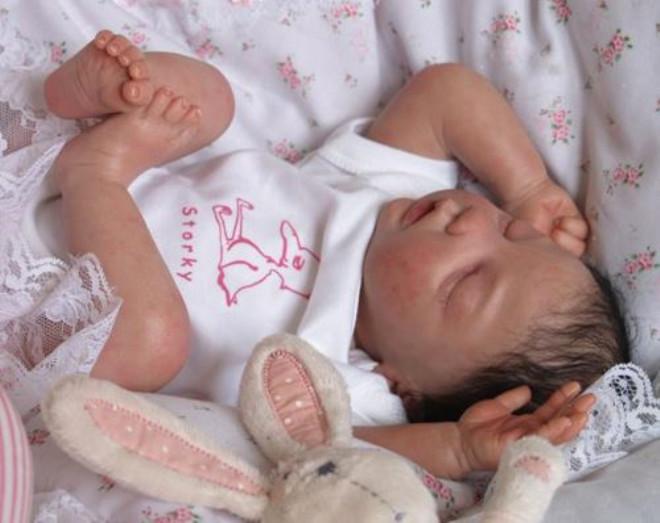 Gercek Gorunumlu Oyuncak Bebekler Cep Yakiyor Foto Galerisi