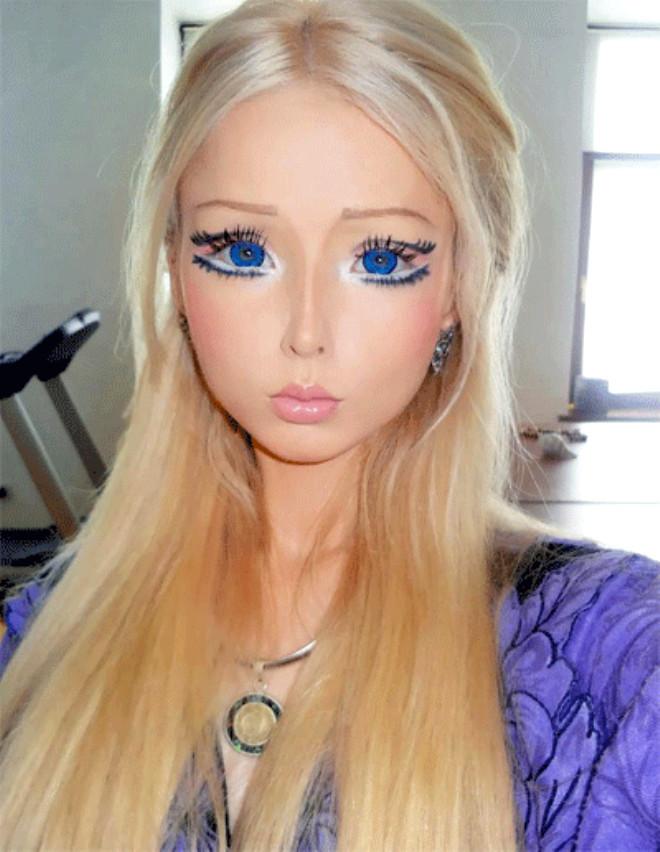 Gercek Barbie Bebek Artik Yemek Yemiyor Foto Galerisi