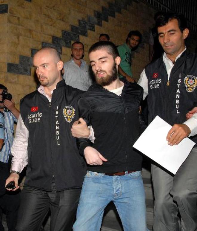 Cem Garipoğlu’nun Yaşam Hikayesi