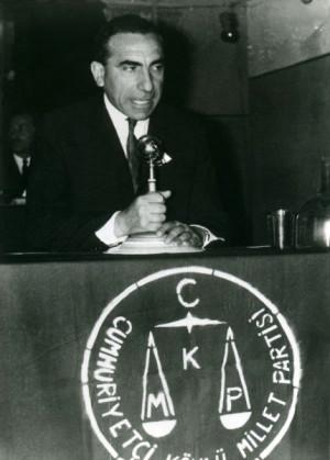 alparslan turkes in gormediginiz