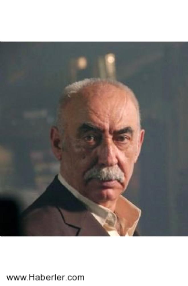Kenan İmirzalıoğlu’nun Eski Hali Şaşırtıyor