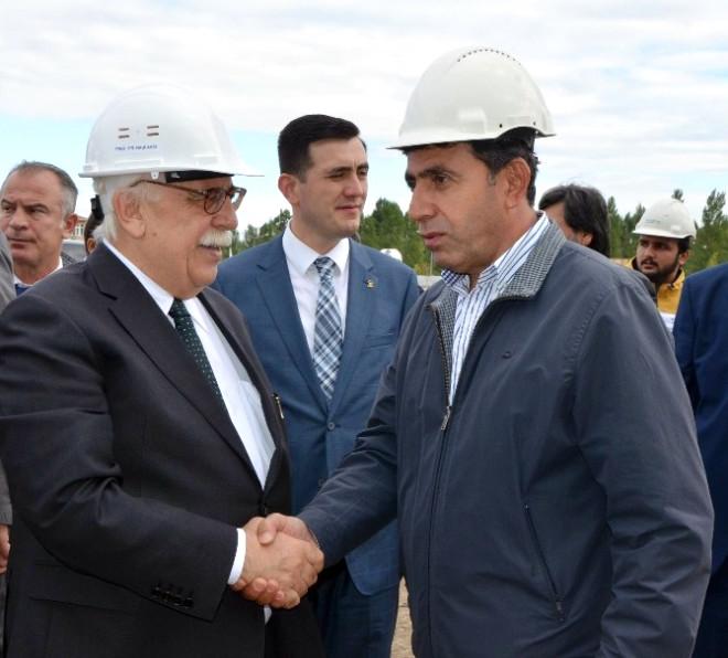 Bakan Avcı, Dede Korkut Parkını Gezerek Yeni Stadyum İnşaatını..