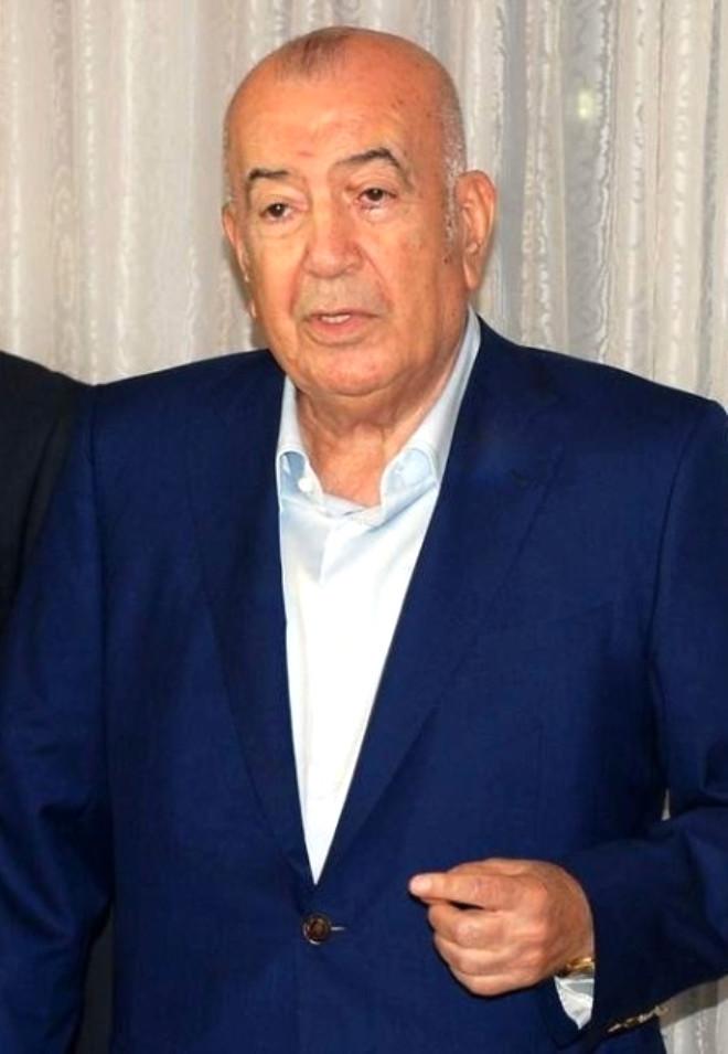 Halis Toprak Hayatını Kaybetti