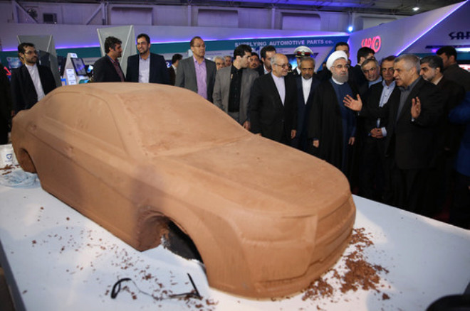 Iran In Yeni Otomobili Ve Dizel Motoru Tanitildi