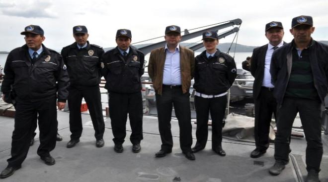 Polisler Mayın Gemisini İnceledi