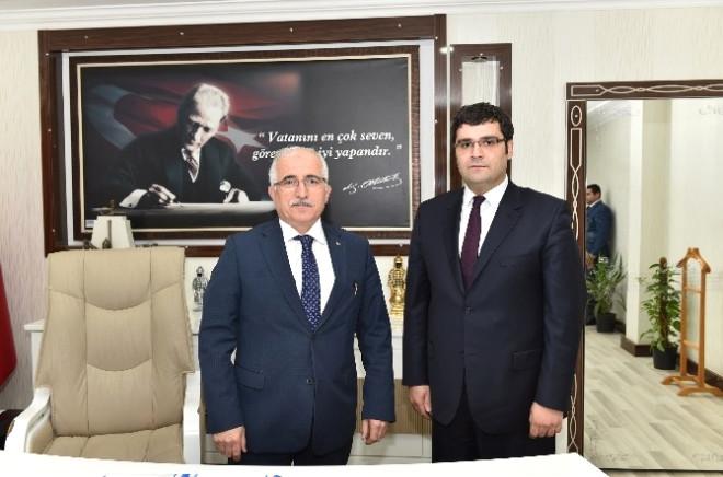Menapoz Dönemini Daha Kolay Geçirmenizi Sağlayacak 15 Beslenme Tavsiyesi Menapoz Dönemini Daha Kolay Geçirmenizi Sağlayacak 15 Beslenme Tavsiyesi
