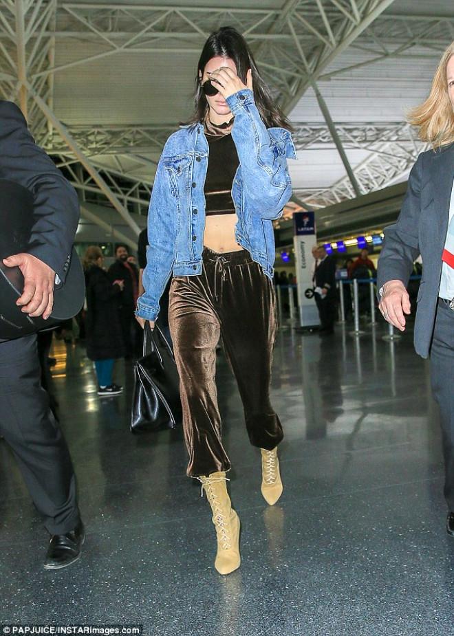Kendall Jenner’ın Makyajsız Hali Şoke Etti