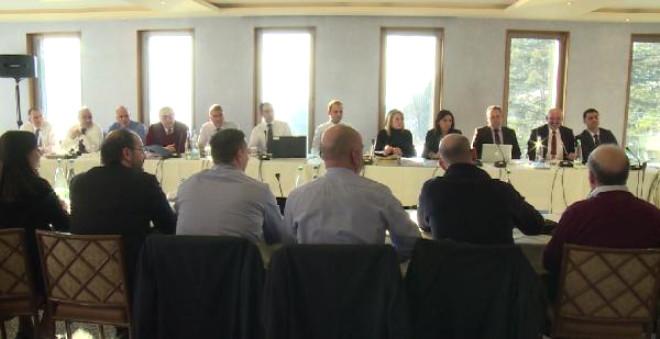 Kıbrıs müzakerelerinde Beşli Konferans başladı Kıbrıs müzakerelerinde Beşli Konferans başladı