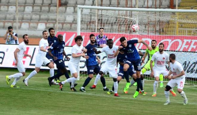 Adana Demirspor-Ümraniyespor Fotografları