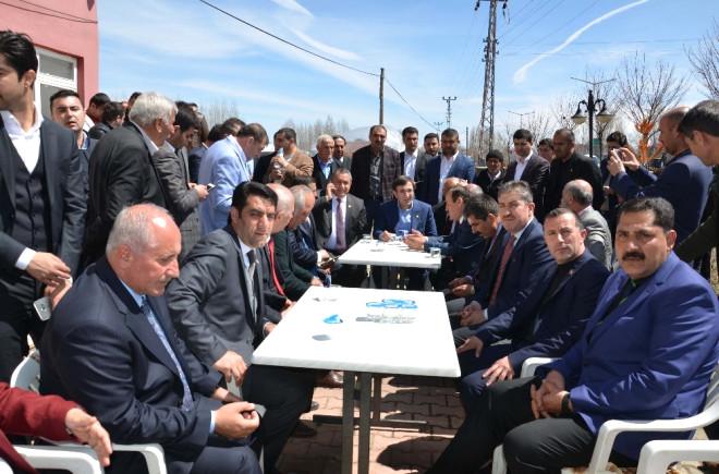 Firavun en yakın yardımcıları yüksek yetkililerdi 95