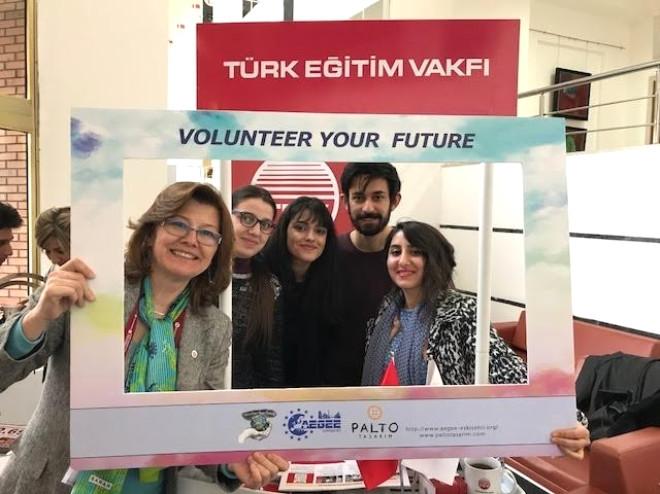10 yıldır bir kız için hediye 10 yıldır bir kız için hediye