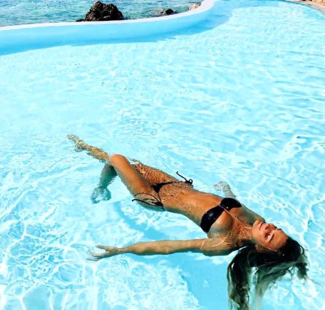 İntiharın Eşiğinden Dönen Ünlü Fenomen, Sosyal Medyayla Hayata Tutundu
