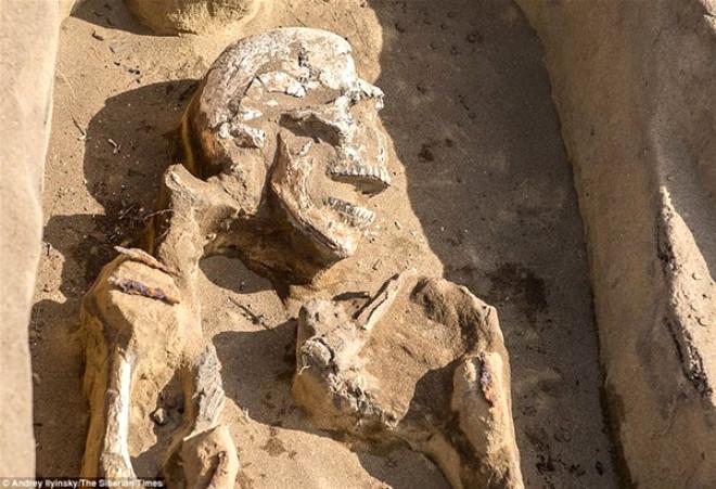 Sibirya'da Kazı Sonucu Bulunan İskelet Şaşırttı