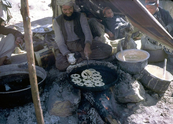afganistan-in-taliban-dan-once-1960-lard...2_18_b.jpg